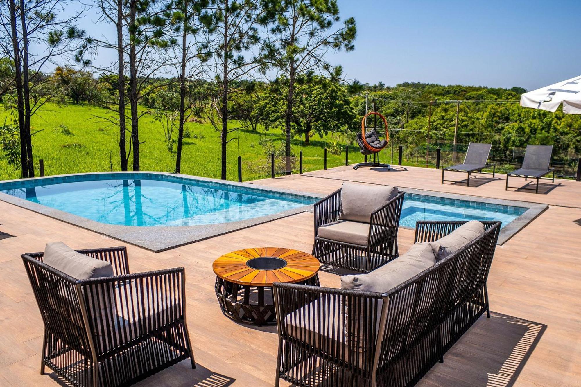 Pousada Com Piscina, Jacuzzi E Com Vista Em Capitolio - Casa Decore Exterior foto