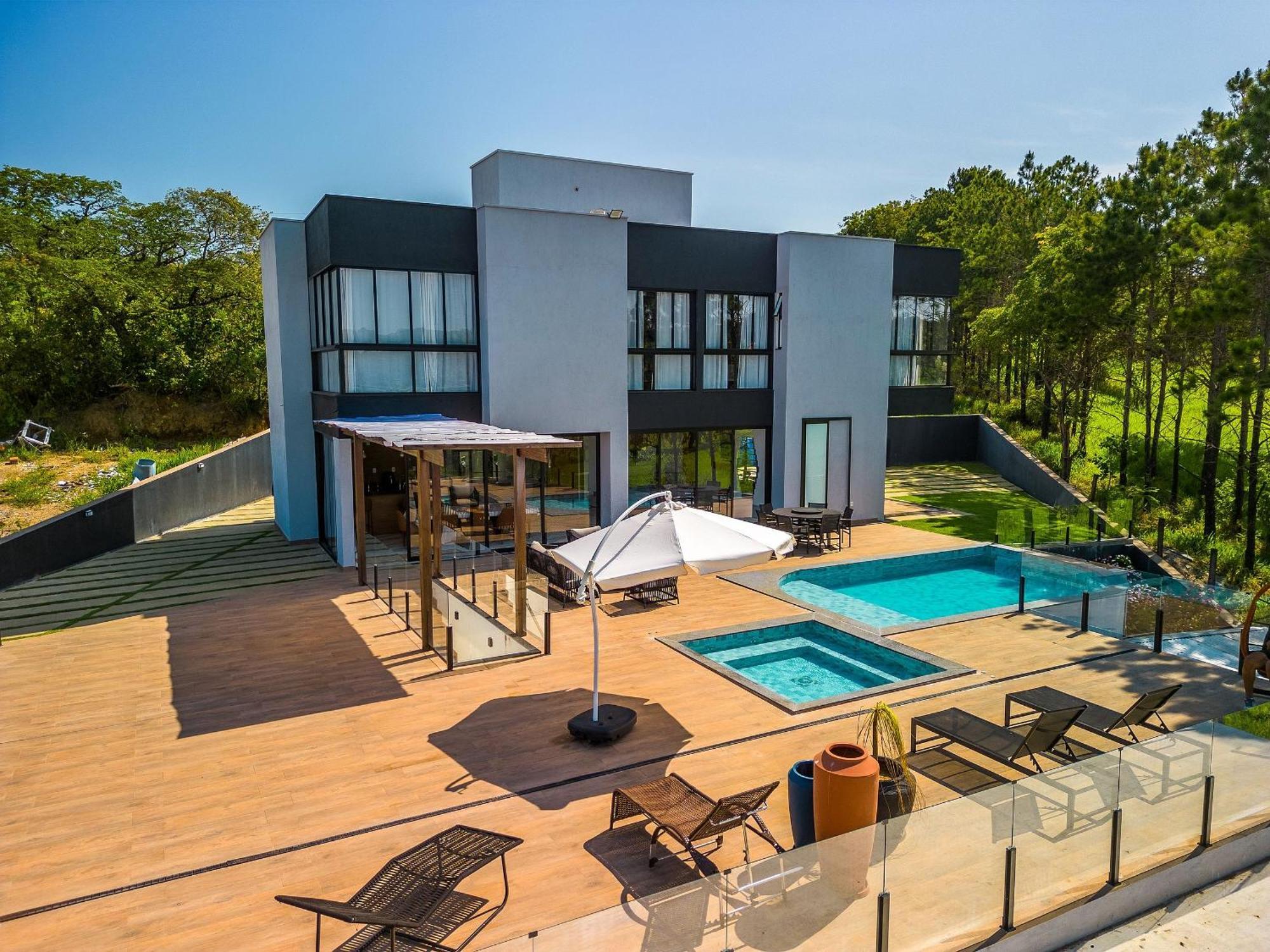 Pousada Com Piscina, Jacuzzi E Com Vista Em Capitolio - Casa Decore Exterior foto